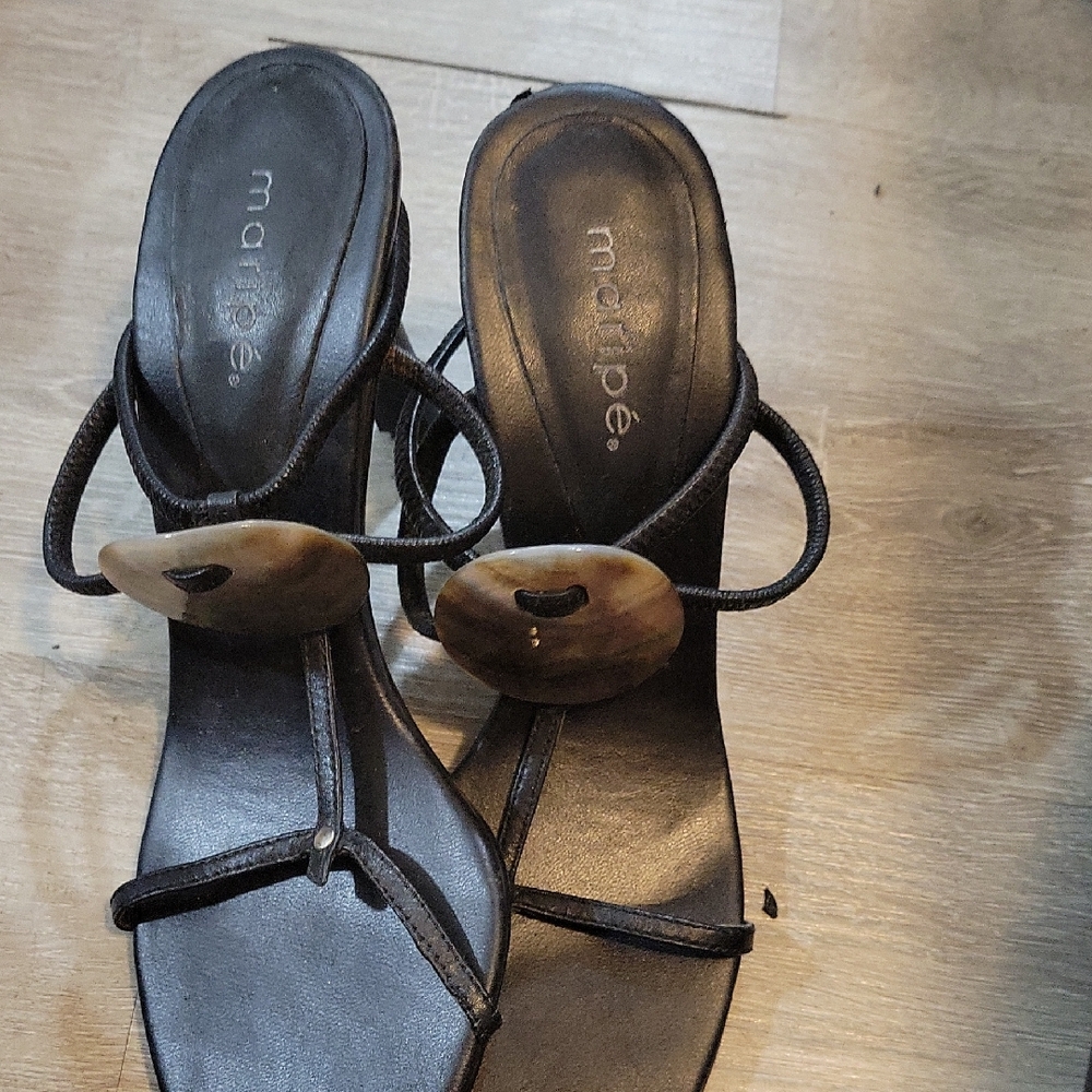 Maripe Black Strappy Leather Sandals